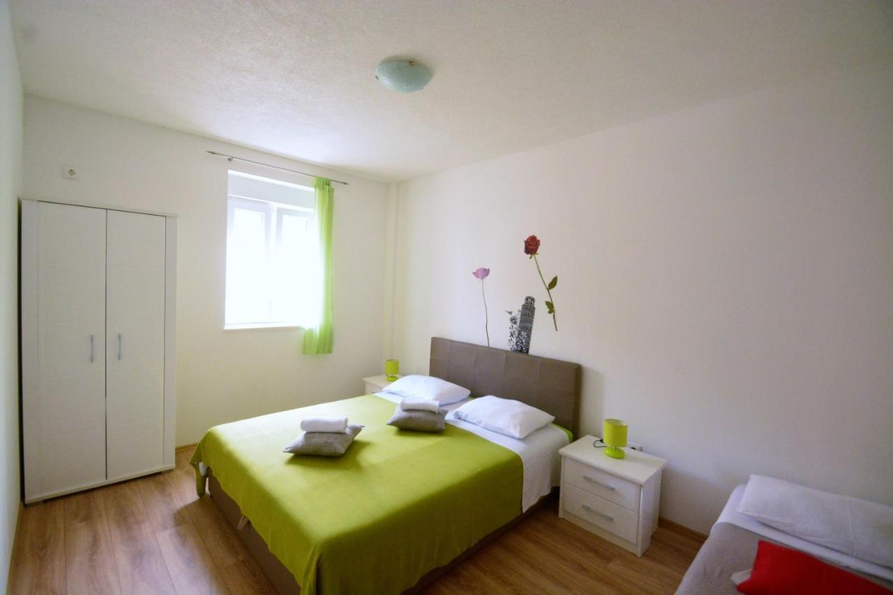 Kala And Tina Apartments Podstrana Ngoại thất bức ảnh
