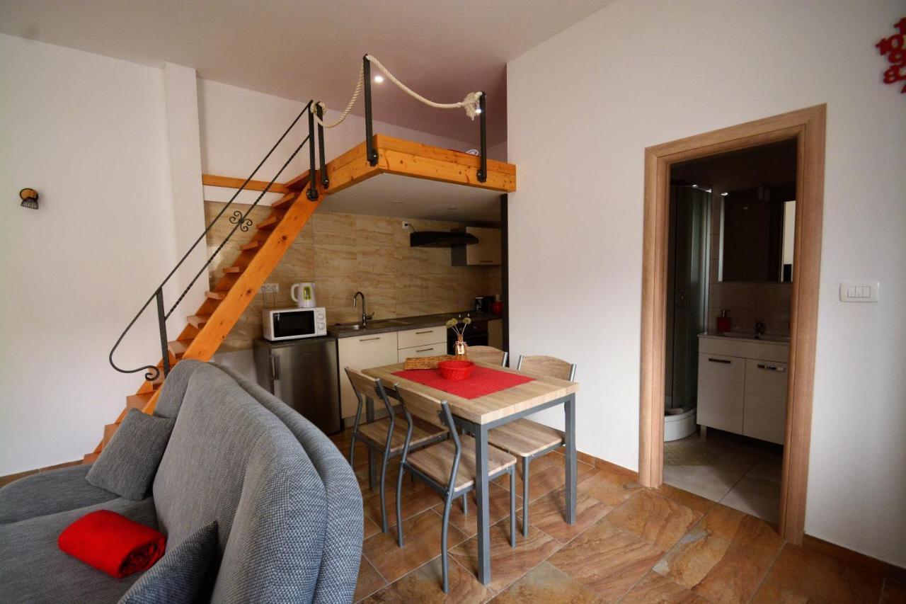 Kala And Tina Apartments Podstrana Ngoại thất bức ảnh
