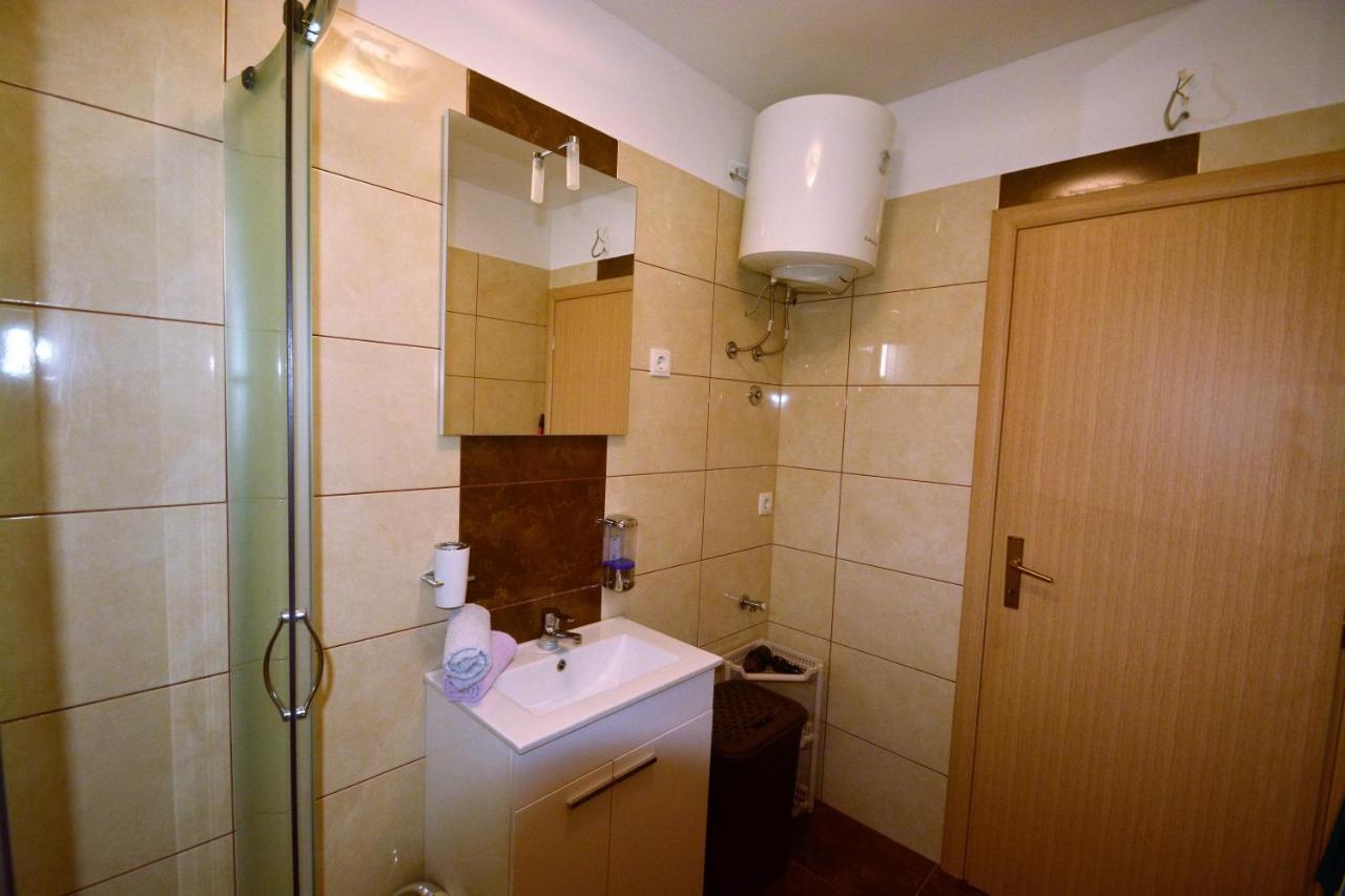 Kala And Tina Apartments Podstrana Ngoại thất bức ảnh