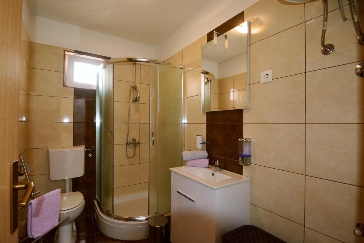 Kala And Tina Apartments Podstrana Ngoại thất bức ảnh
